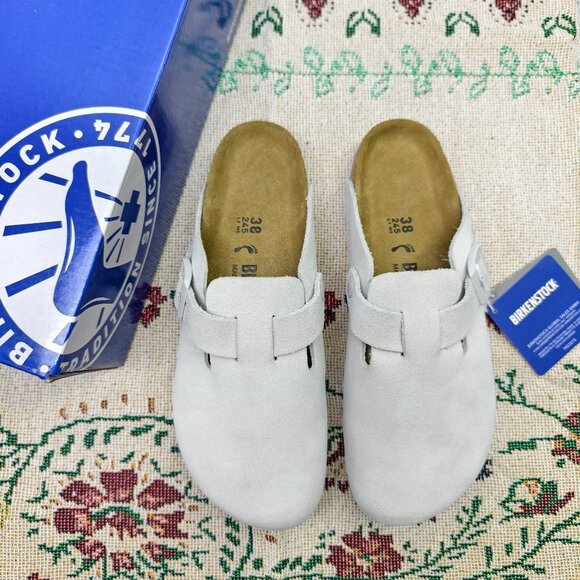Birkenstock Shoes - NWT Women's White Suede Birkenstock Boston Shoes - Narrow Fit